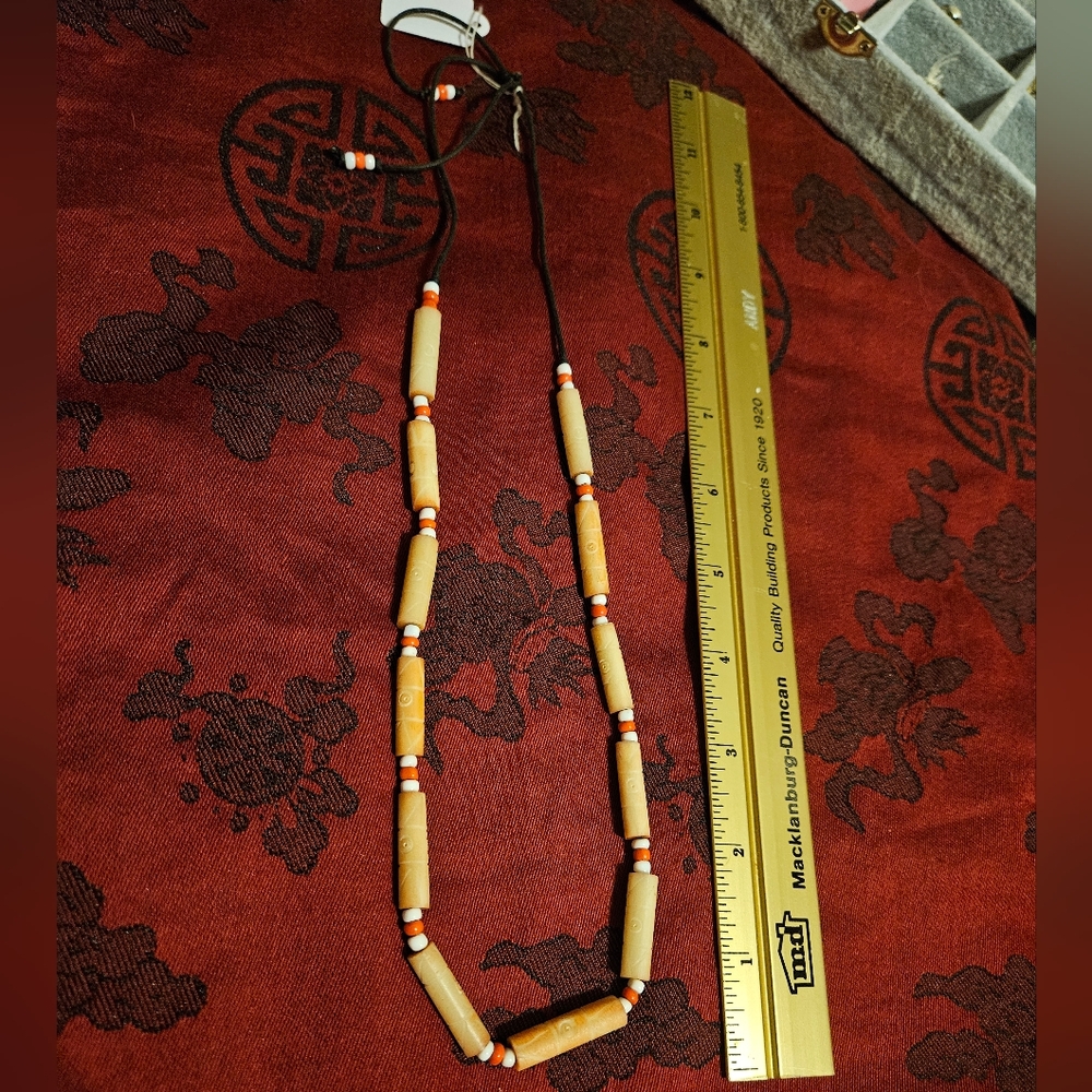 Beaded necklace